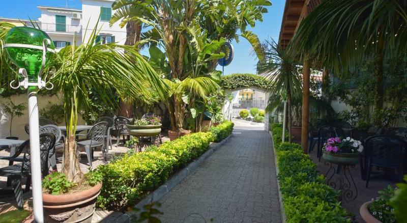 Charme Hotel La Villa Tina ايسكيا المظهر الخارجي الصورة