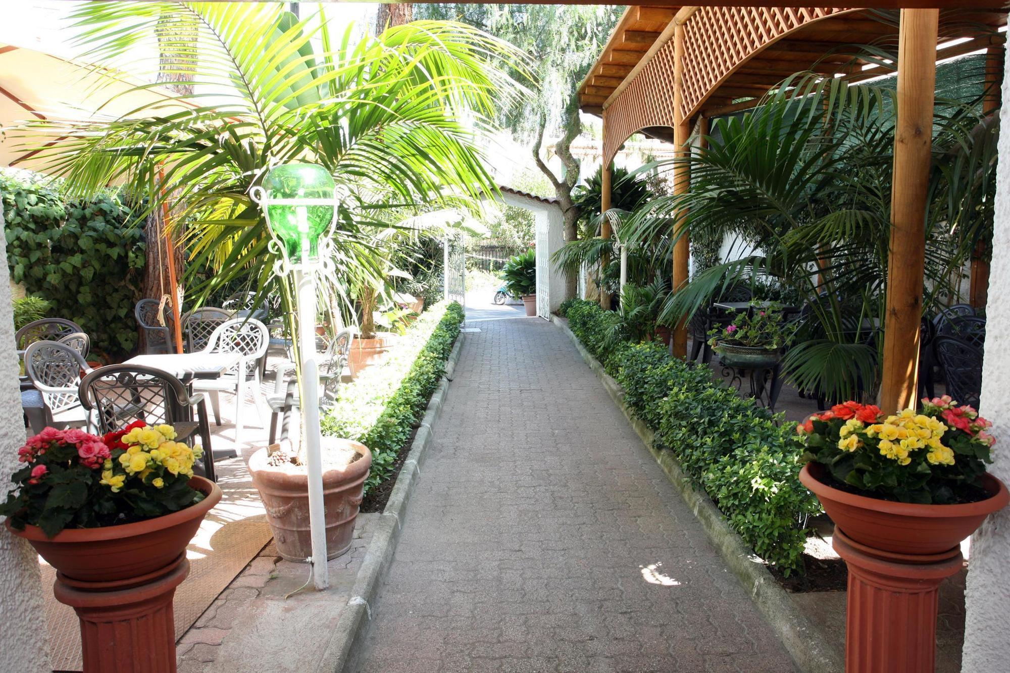 Charme Hotel La Villa Tina ايسكيا المظهر الخارجي الصورة