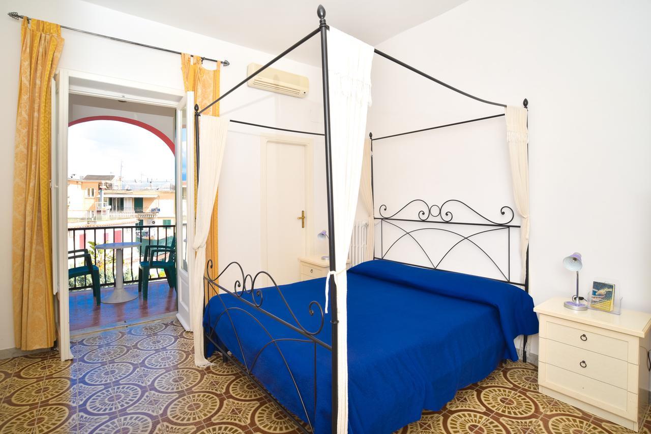 Charme Hotel La Villa Tina ايسكيا المظهر الخارجي الصورة