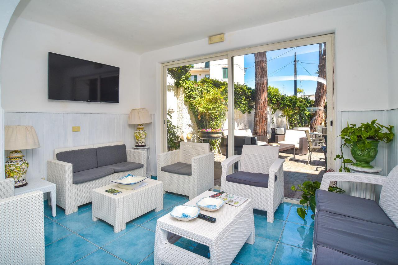 Charme Hotel La Villa Tina ايسكيا المظهر الخارجي الصورة