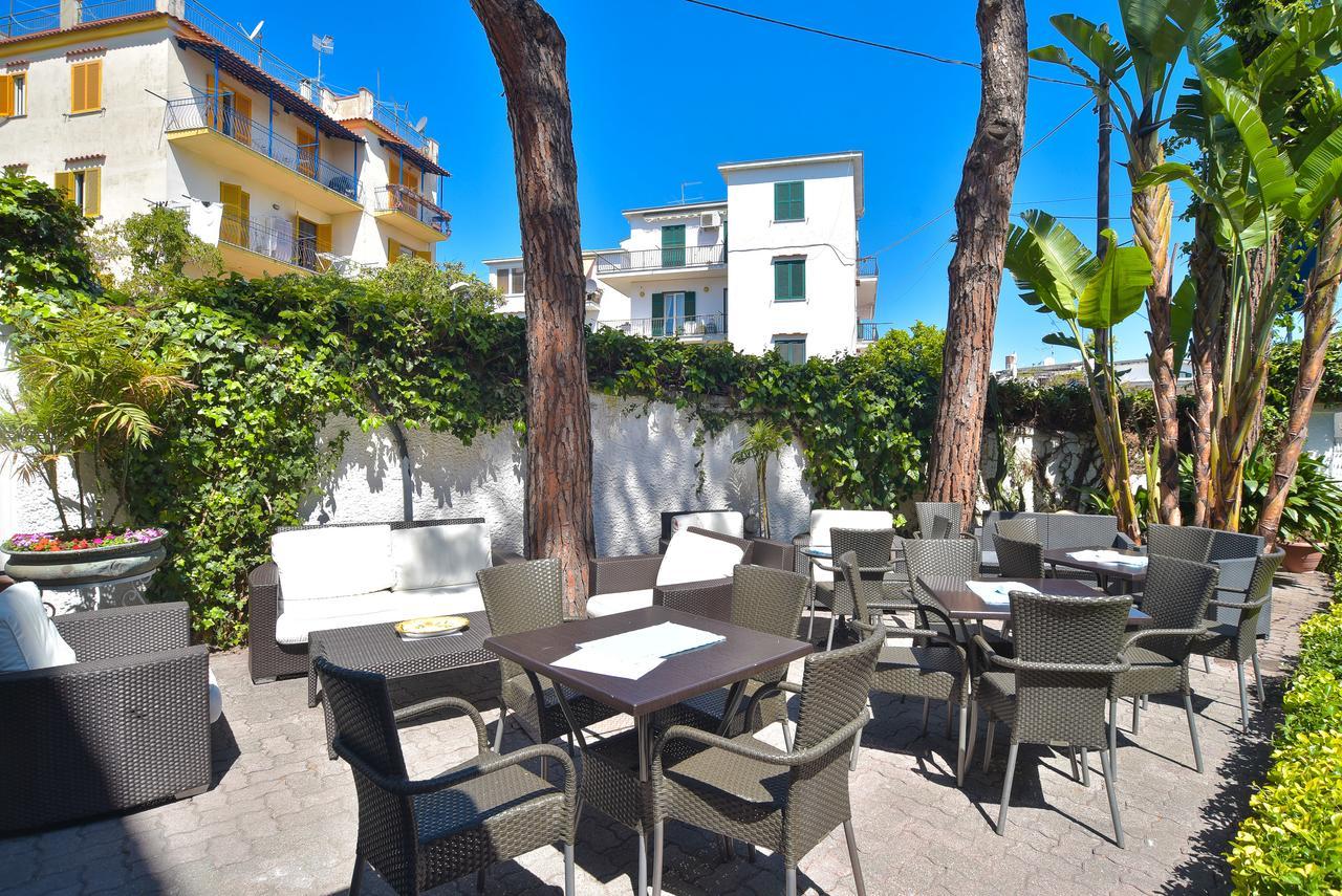 Charme Hotel La Villa Tina ايسكيا المظهر الخارجي الصورة